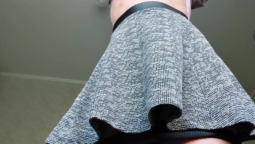 Schoolgirl Made a Home Video of Herself Masturbating (Facesitting College)