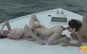 Naughty Lesbian Girls: Üç azgın amatör lezbiyen tekne gezisinde birbirlerinin amlarını yalıyor ve...