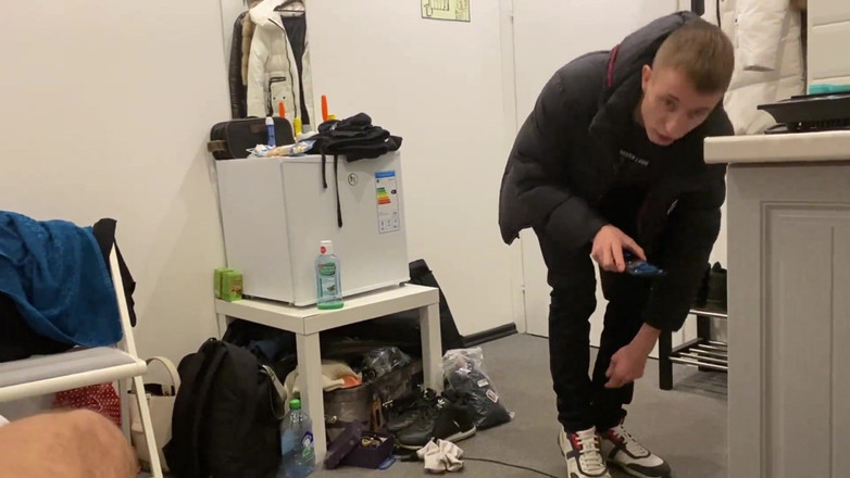 LeoCasanova: Pacarku nggak keberatan kalau pacarnya dicrot di muka sama orang...