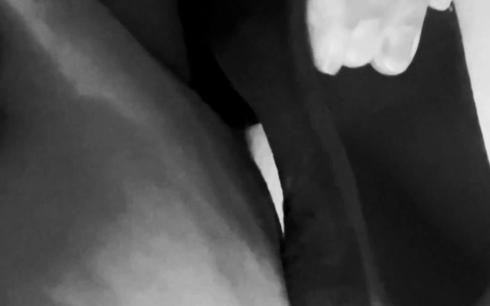 iFaceless4u: Dildo lento e profondo