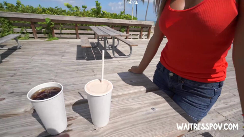 Waitress POV: Servitrisen POV - Havanna Bleu - dike och dicking