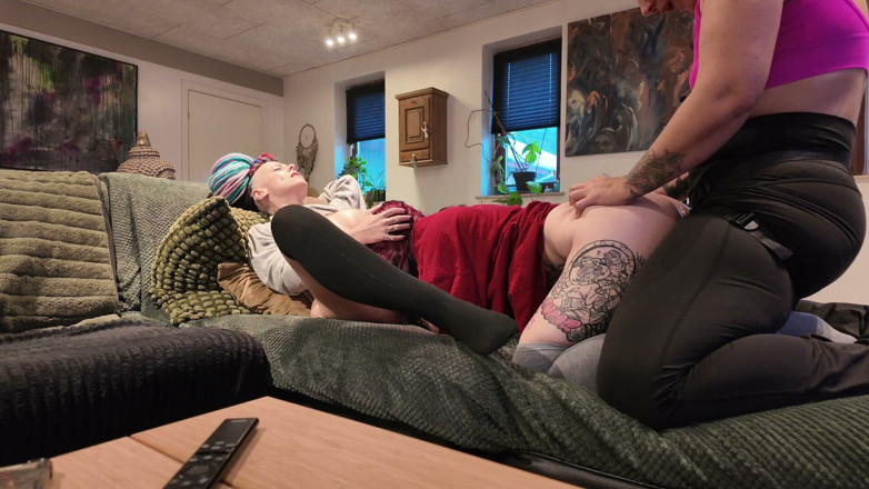 EdgesOfReality: Living Room Fuck