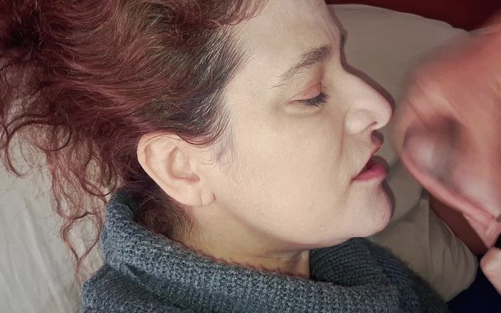 Agnes Swallow: La moglie succhia il cazzo dopo il risveglio in una...