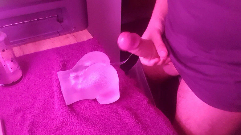 Single_fun: Futai cu păpușa mică Cristal