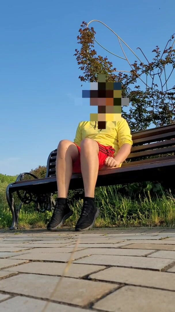 Wanker forever: 公园里的热辣危险撸撸