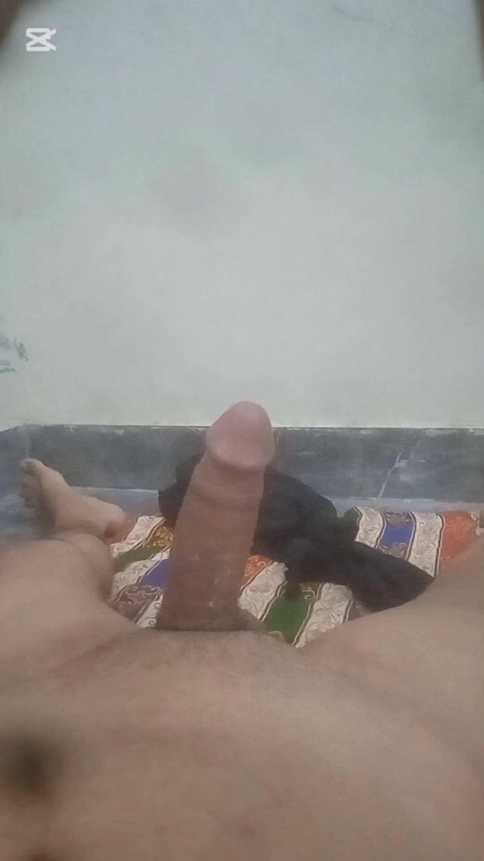 Iram khan: Seks dengan Desi Srepsister