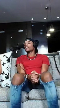 Adulto solo charlando con Sarah Jessie, Mrredx, Musa Phoenix y Mrflourish podcast asherclantv