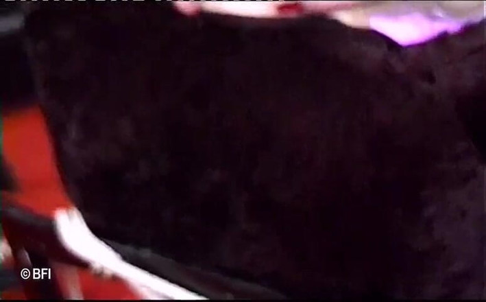 House of lords and mistresses in the spanking zone: La nonna padrona sa come dominare