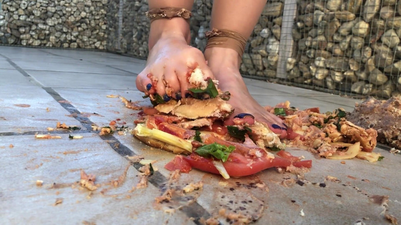 Goddess Lena: Ezici hamburger