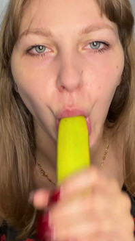 Banana boquete agradando a banana