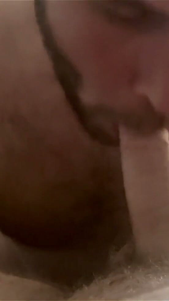 GlennandSonny: Schlampig lutschen