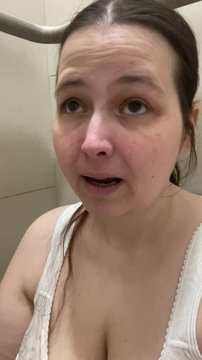 MissChrystalline: Explicație și orgasm