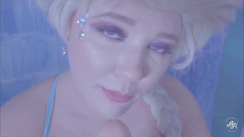 Annabelle Rogers: Elsa, gros nichons
