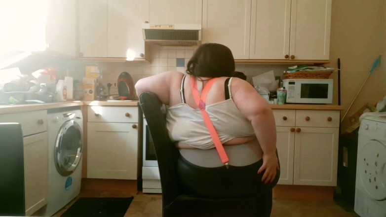 SSBBWLadyBrads: SSBBW BBW Kitchen Play in Sexy Tight Clothing Part 2