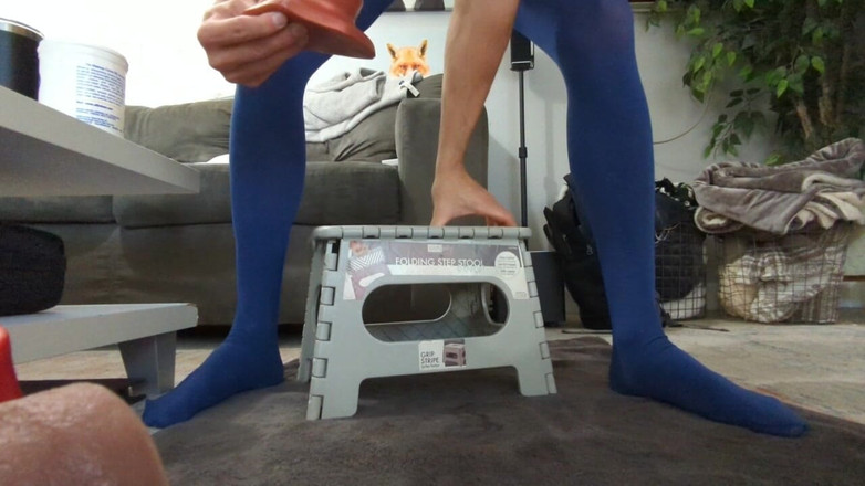 Da Boss: Huge Plugs and Dildos Causing My Hole to Gape
