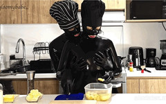 Alex Latex: ラテックスシェフが変態になる、フルビデオ - アレックスラテックス