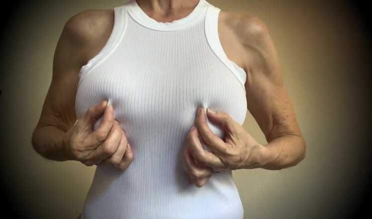 Dirty Words Erotic Audio by Tara Smith: Humiliation verbale avec taquinage à gros nichons par une maîtresse femdom...