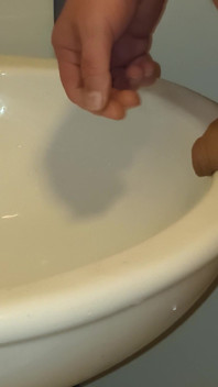 Peeing for Those That Like to Watch