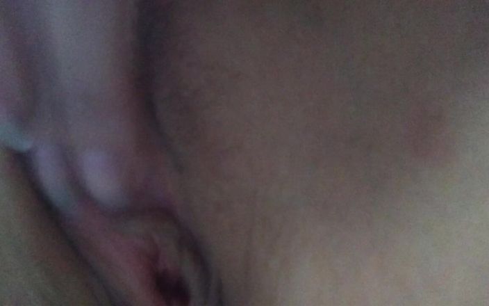 Cassandra Blue: Masturbation Close-up 2/5