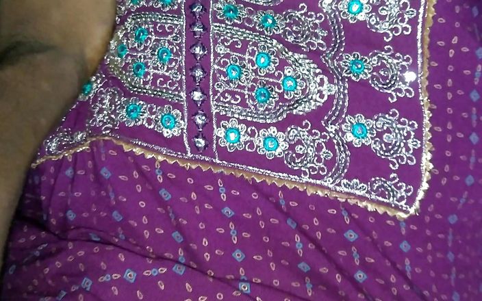 Shahilsingh119: Une bhabhi indienne se fait baiser et nettoie sa chatte