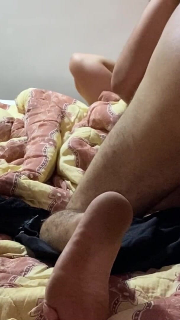 Gangbang Arabic: Ngentot anal hardcore saudara tiri gadis arab cantik
