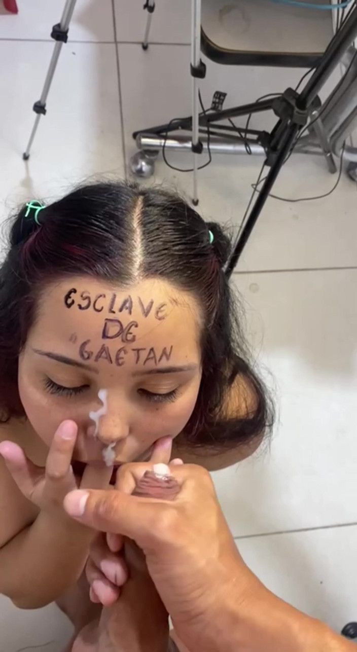 Rubis: Mi hermanastra es mi esclava sexual