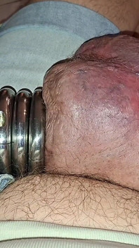 Mostro nudo