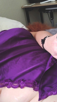 Ricreazione lesbica con codino - baci, succhiare le dita dei piedi, mangiare figa finisce in orgasmo che fa arricciare i piedi
