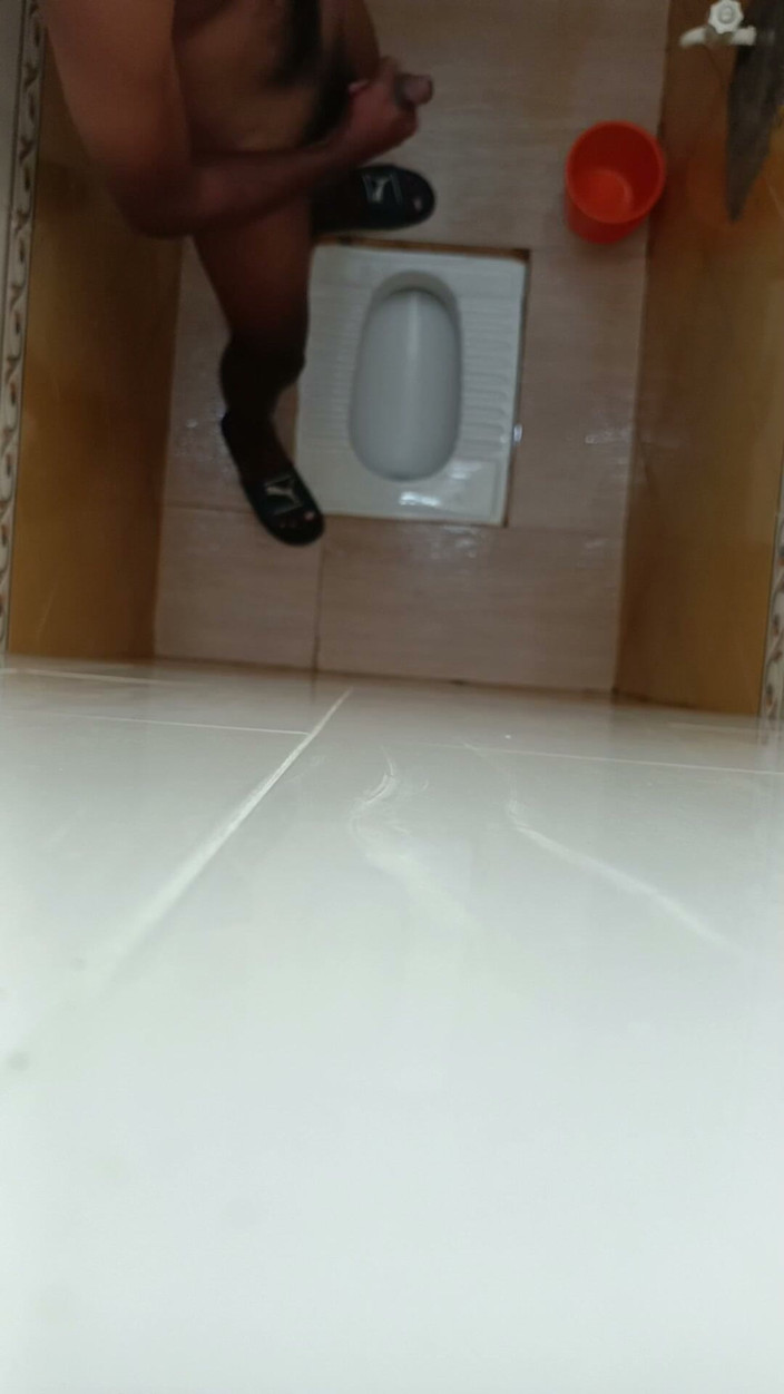 Rake: Bathroom Masturbation