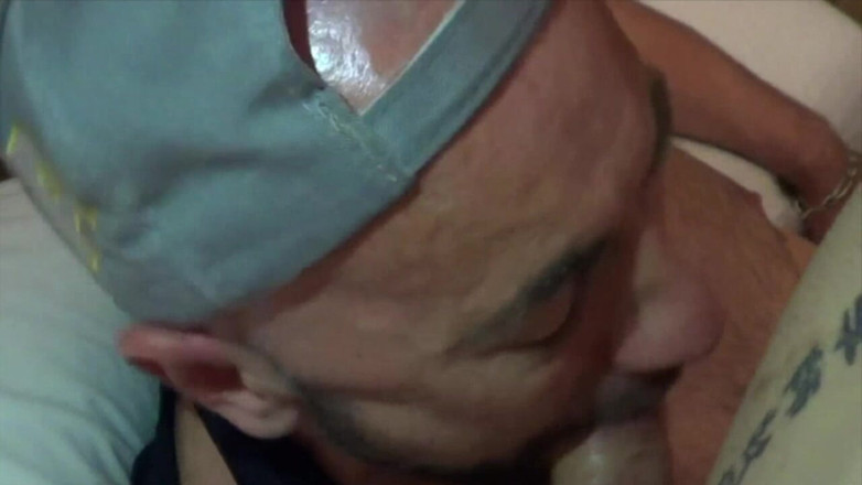 Ass slut fucked bareback: Jess hat von einem Kiew-Ich gefickt