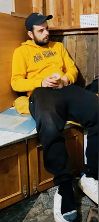 Masturbácia a Výstrek V Žltej Bunde