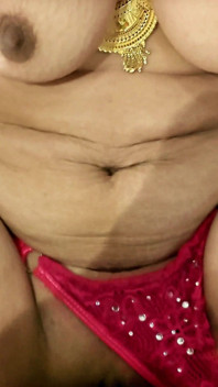 Můj Devar Mě Překvapil Novým Průhledným Prádlem a Tvrdě Mě Ošukej. Zatímco Je Můj Manžel V Jiné Místnosti.
