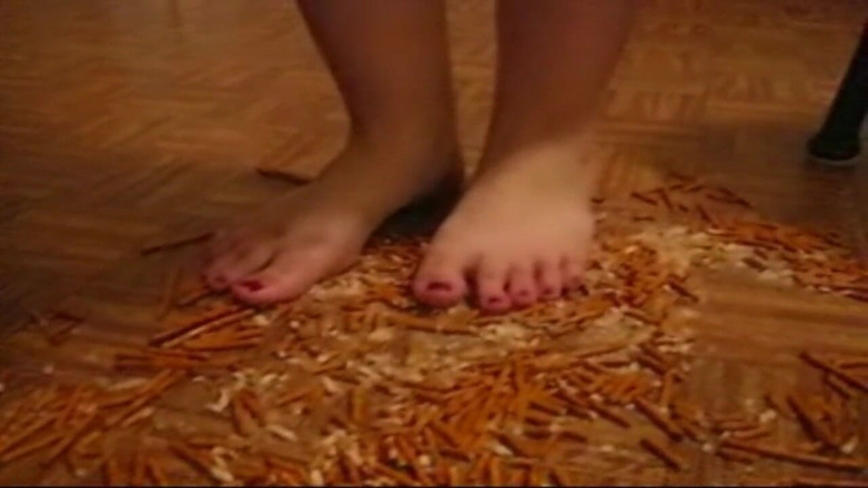 Sexy Amateurz: บดขยี้ขนมเพรทเซล