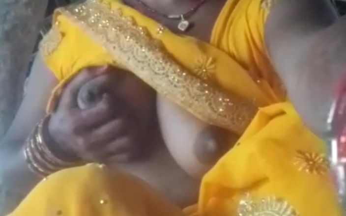 RJ NISHA: Bhabhi montre sa chatte dans un sari jaune, j’ai inséré...