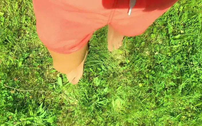 Idmir Sugary: Twink Pissed in Swim Trunks Outdoor