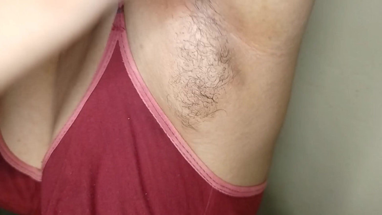 Neelima69: Axilas peludas, fetiche hindi, coño peludo