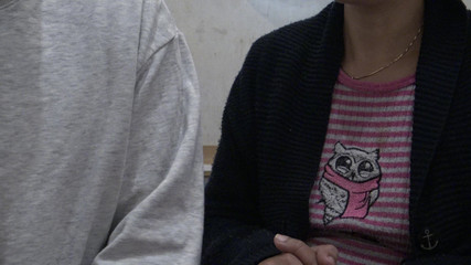 Stepmom Susan: 变态继母一生中第一次给她的处女继子打手枪