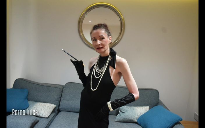 Cheeky UK Girls: Ontbijt bij Scarlet's starring Scarlet Louise