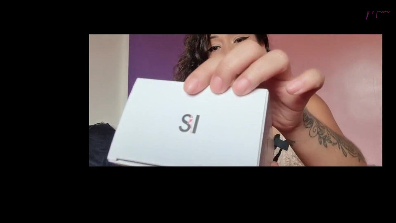 Espuleta Maia: Mencuba Mainan Seks Dari Import Seks