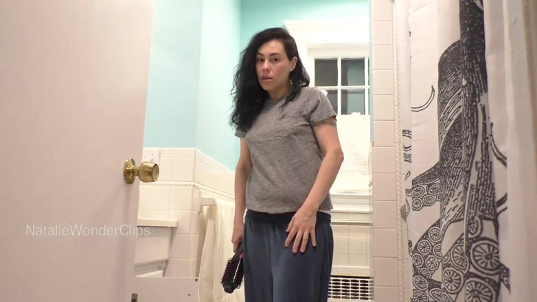 Natalie Wonder: Eu vejo Londres, eu vejo a França, eu vejo a...