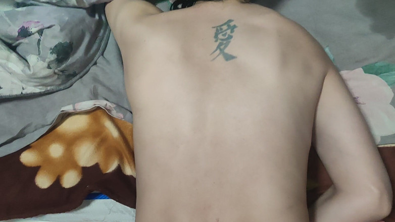 DirtyLubov: Anal z nagą czarnowłosą