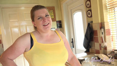Aunt Judy's: Vaše prsatá zralá bbw hospodyňka Rachel saje tvého ptáka POV