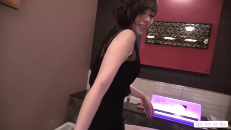 Asian happy ending: Uzun 170 cm ince hostes arzu devralana ve dölle bitene kadar...