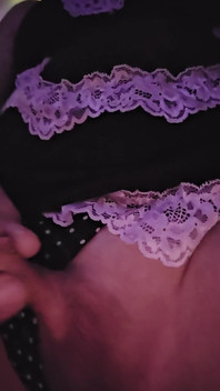 Sissy April