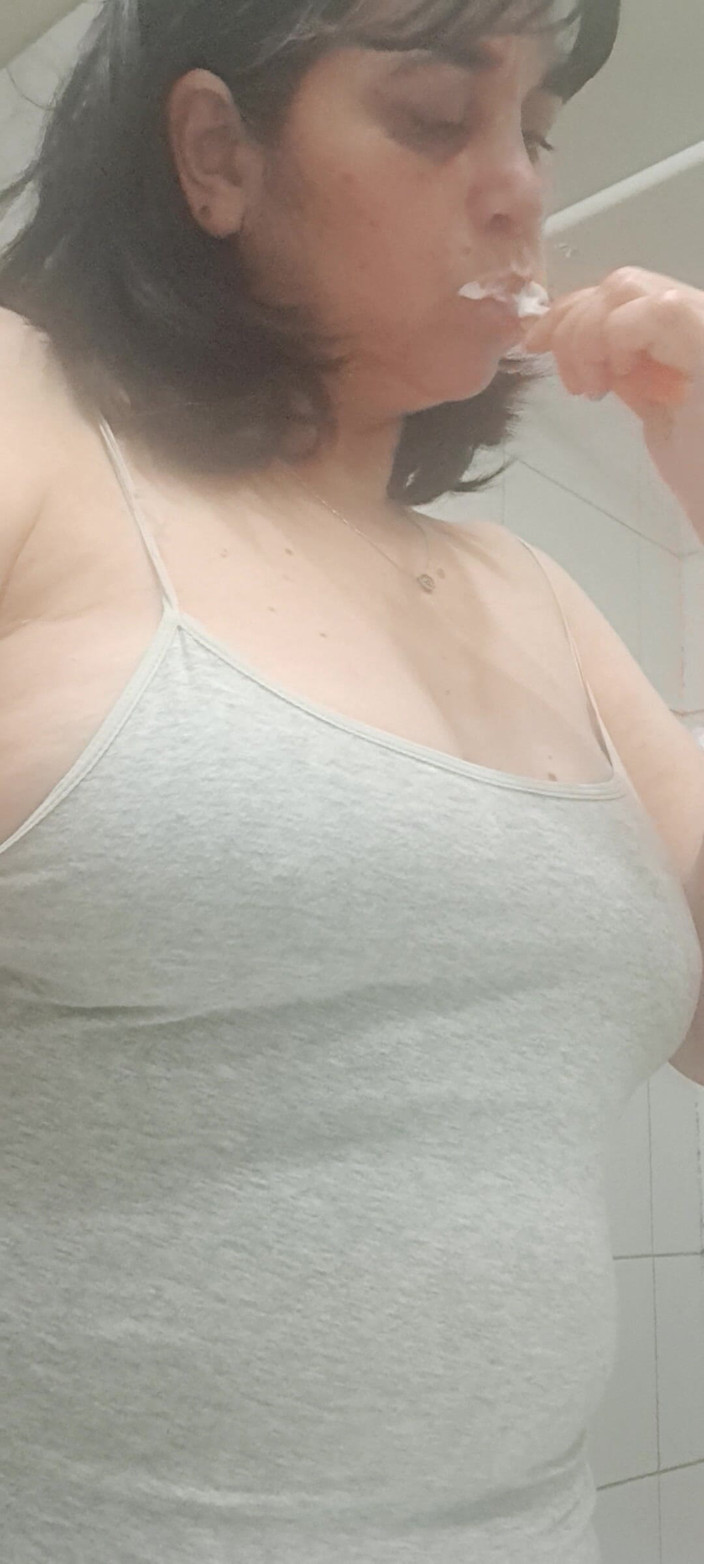 Mommy big hairy pussy: Makaron W Ustach