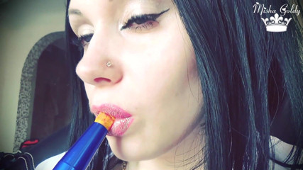 Goddess Misha Goldy: Чуттєва добірка куріння кальяну