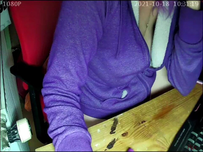 KittieNoOne: Masturbarsi in telecamera segreta