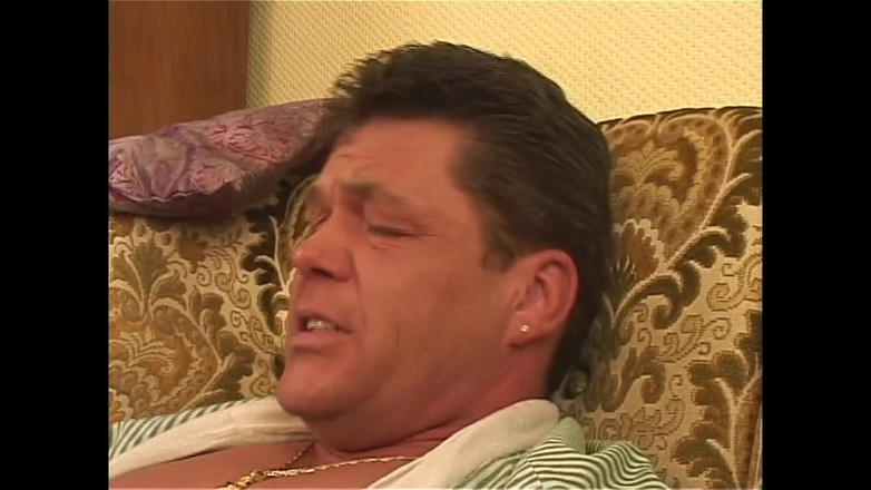 Deutschland porn: Domuz yaraklı utangaç kız