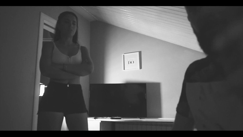 Unchained Perversions: Installa le telecamere e poi la lascia dominare