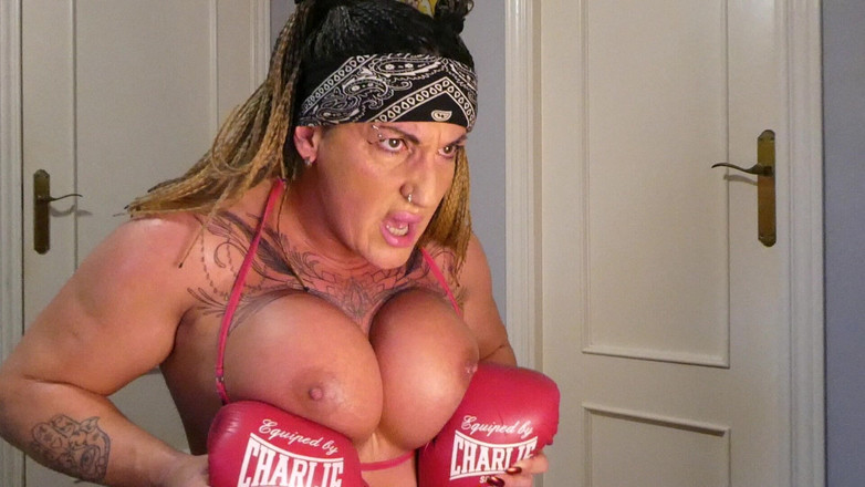 Danaxmuscles: Возбужденный бокс с поклонником на видеосвязи